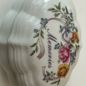 4/$100 music box Floral Trinket Box with 'Memories' Inscription